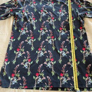 UNIQLO EPICE DESIGN 100% cotton floral tee